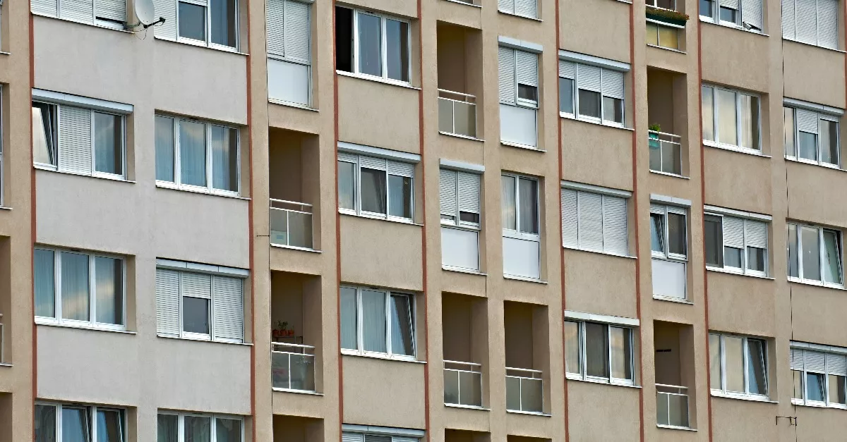 Kidobta a 15. emeletről a két gyerekét egy apa: megdöbbentő, miért - Fotók