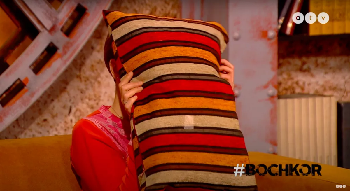 Belepirult Bochkor Gábor kérdésébe Tatár Csilla, egy párna mögé menekült - Videó