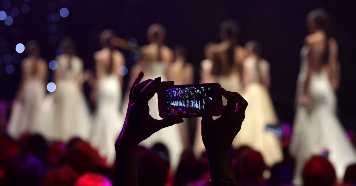 Lebukott a szépségkirálynő: Karolinának nős orvossal volt viszonya - Fotók