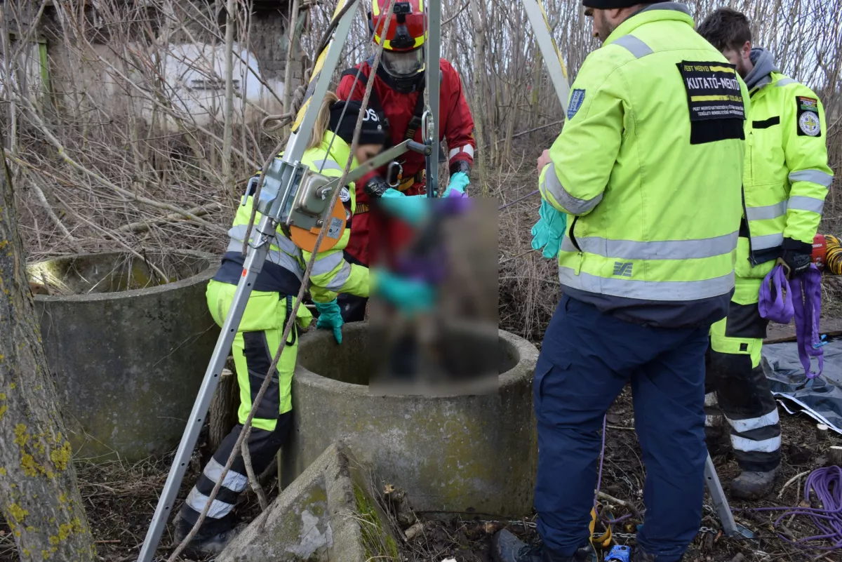Egy kútba dobták Szilviék a megfojtott törteli nőt: a telefonján még sokáig üzengetett, mintha élne - Fotók