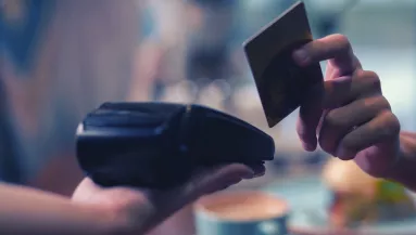 200 ezres borravalót kapott a pincér: a reakciójára a vendég sem számított - Fotók