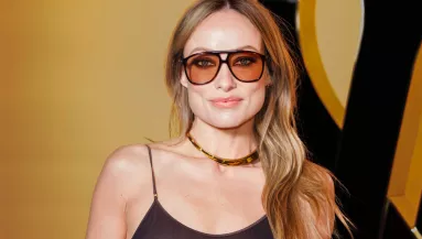 Meztelenruhában feszült egymásnak Elsa Hosk, Olivia Wild és Lila Moss - Brutális villantások a vörös szőnyegen - Fotók