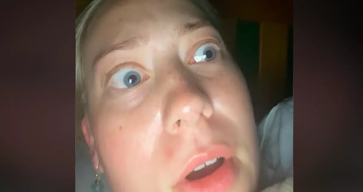 Úgy érezte a nő az ágyban, valami felkúszik a testén: aztán jött a sokk - Videó