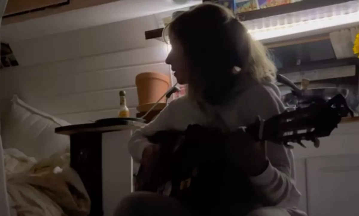 Egyedül kempingezett az erdőben a lány: majd hirtelen az élete lett a tét - Videó