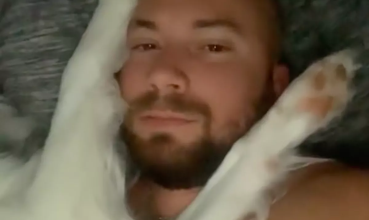 Süket és vak ausztrál juhászkutya érinti meg a világot: így kommunikál a gazdájával - Video