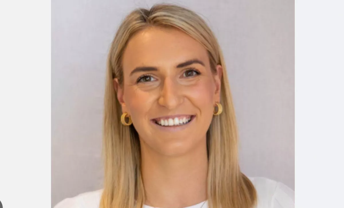 Megvalósult a menyasszony rémálma: a vőlegény sírva fakadt, ő a hibás 