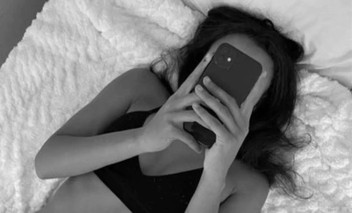 Pocsék randijáról mesélt a 19 éves lány az anyjának: nem akármilyen tanácsot kapott - Fotók