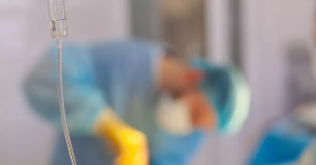 Állandó problémákat okozott a mellplasztika: 6 év után kiderült a megdöbbentő igazság