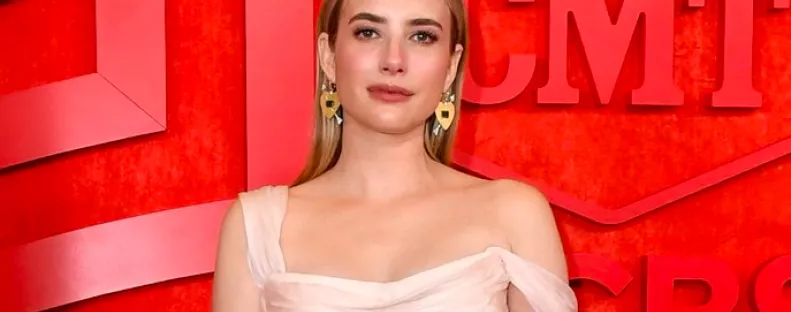 CMT Music Awards 2024: Emma Roberts egy félig meztelen szettben lopta el a showt - Fotó