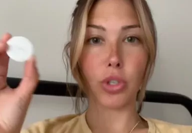 Sokk az állatkertben: megdöbbentő dolgot talált a babakocsiban az anya - Videó