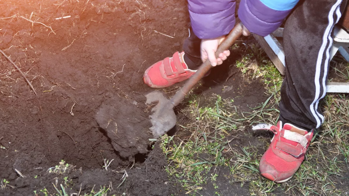 "Ma megöllek" - Élve eltemette a feleségét egy férfi - Majd döbbenetes dolog történt