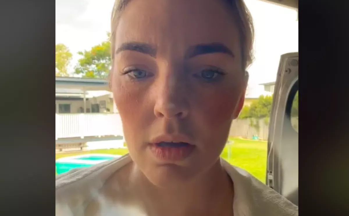 Szívbajt kapott az anya, amikor meglátta, mit csinált a lánya a kocsijával - Videó