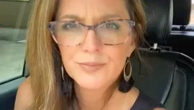 Az ingatlanos azt hitte, egy szekrényajtót nyit ki: aztán elállt lélegzete - Videó