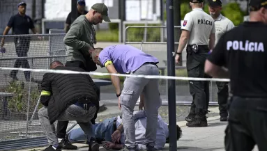 Megrázó képek: ez a férfi Fico támadója - Ötször lőttek rá a szlovák miniszterelnökre