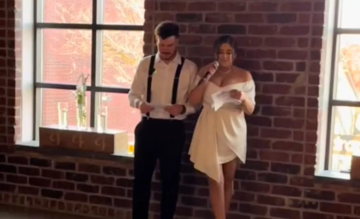 Eljegyzési partit szervezett a pár: amit ott tettek, az az egész világot lenyűgözi - Videó