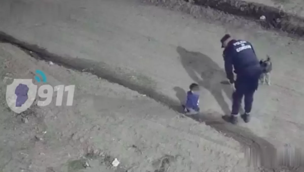 Kiszökött a baba éjszaka: amit a család kutyája ezután tett, az hősies - Videó