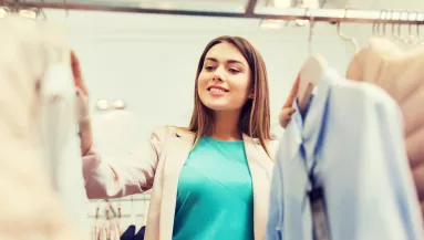 Íme 4 ok, miért kell kimosni a ruhát, miután megvetted