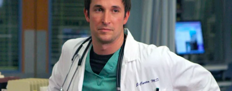 Ráncos, szakállas bácsi lett a Vészhelyzet Carter dokija: bombázó lányával posztolt az 53. szülinapján - Fotók