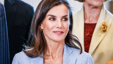 Királyi viselet: erre a nyári cipőtrendre esküszik Letícia, Katalin és Mária - Fotók