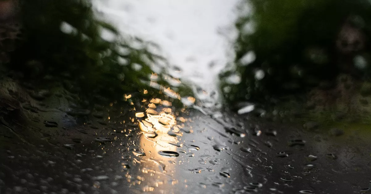 80 km/h-s szél, zivatarok, jég és hőség: minden vármegyére riasztás van valamiért érvényben