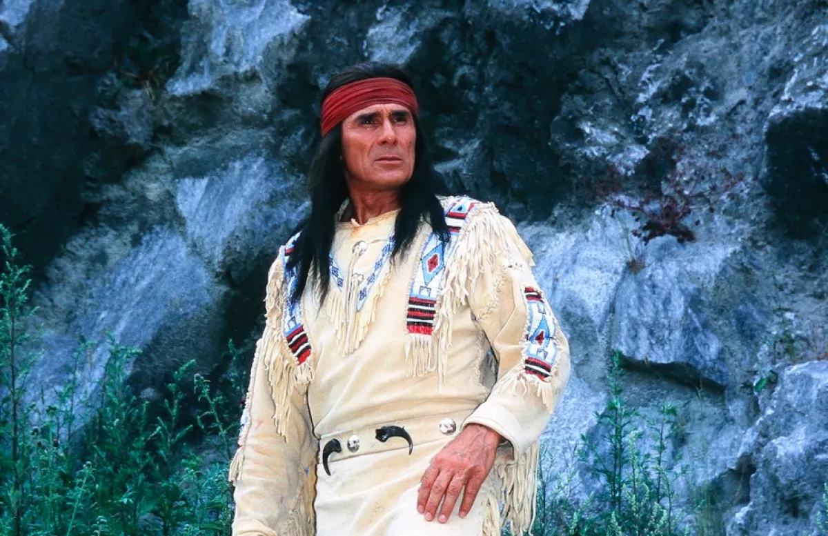 84 éves lett Winnetou: megmutatta új szerelmét Gojko Mitić - Fotó