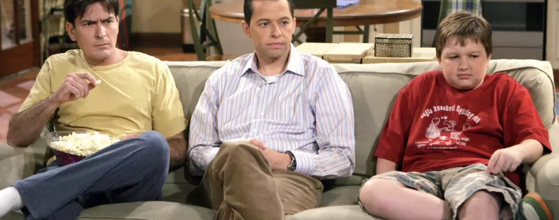 Szemétdombon él a Két pasi meg egy kicsi Jake-je - Friss képei sokkolóak - Fotók