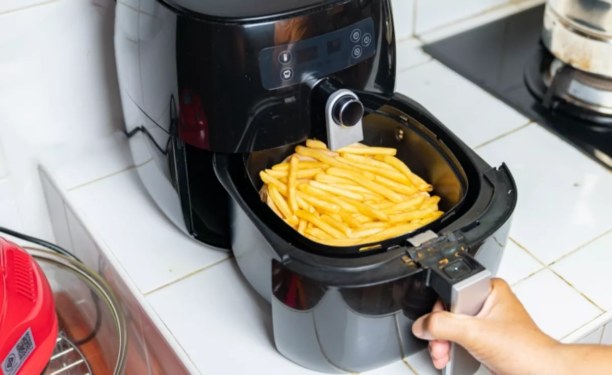 Ne csináld, mert veszélyes: ezzel az air fryer trükkel az egész házat leégetheted