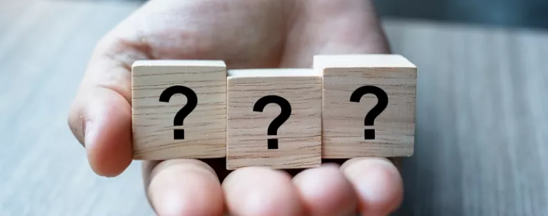 Villámgyors KRESZ-kvíz: szerinted szabályos az előzés a képen? 10-ből 8 ember rosszul tippel!