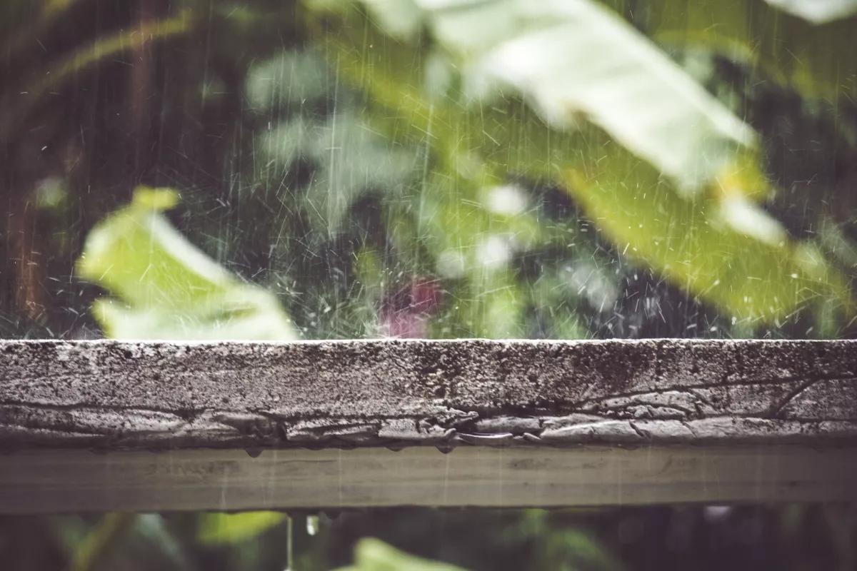 Frissítették az időjárás előrejelzést: ez vár ránk csütörtökön