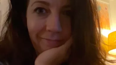 Felszállt a nő a repülőre, majd kellemetlen felfedezést tett - Videó