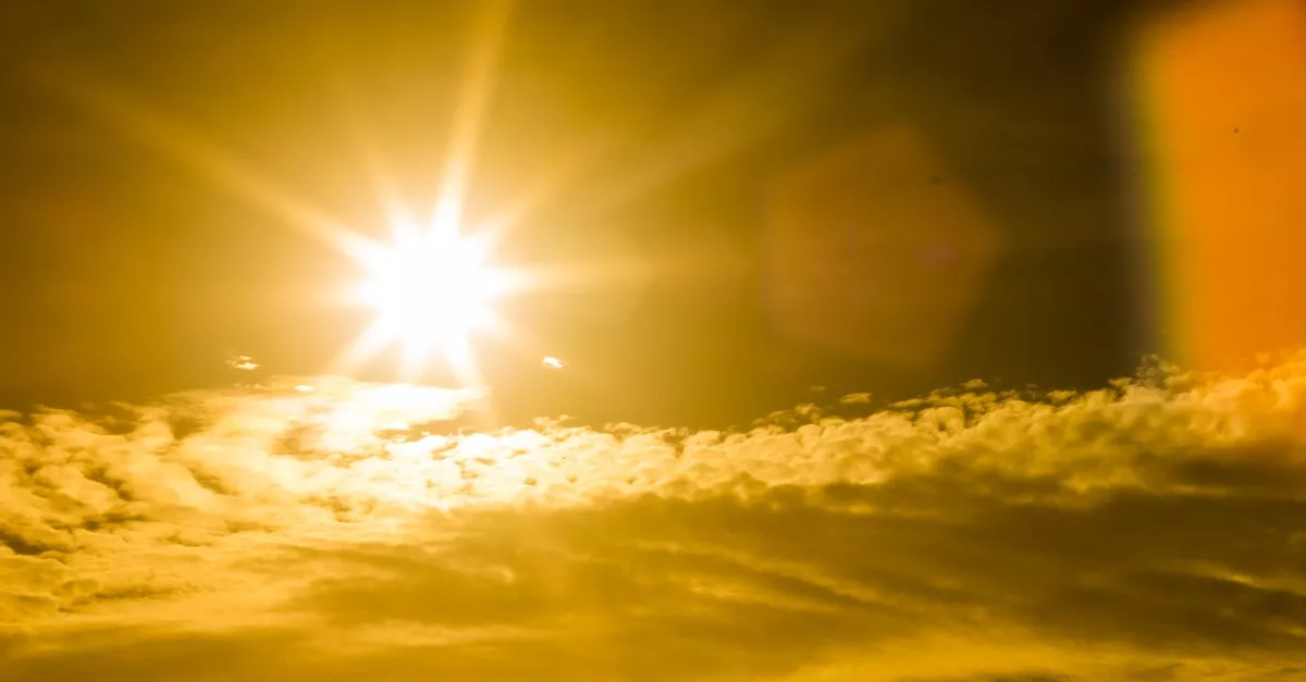 90 km/h-s szél, 3 centis jég, felhőszakadás és pokoli meleg: vörös riasztást is kiadtak szombatra