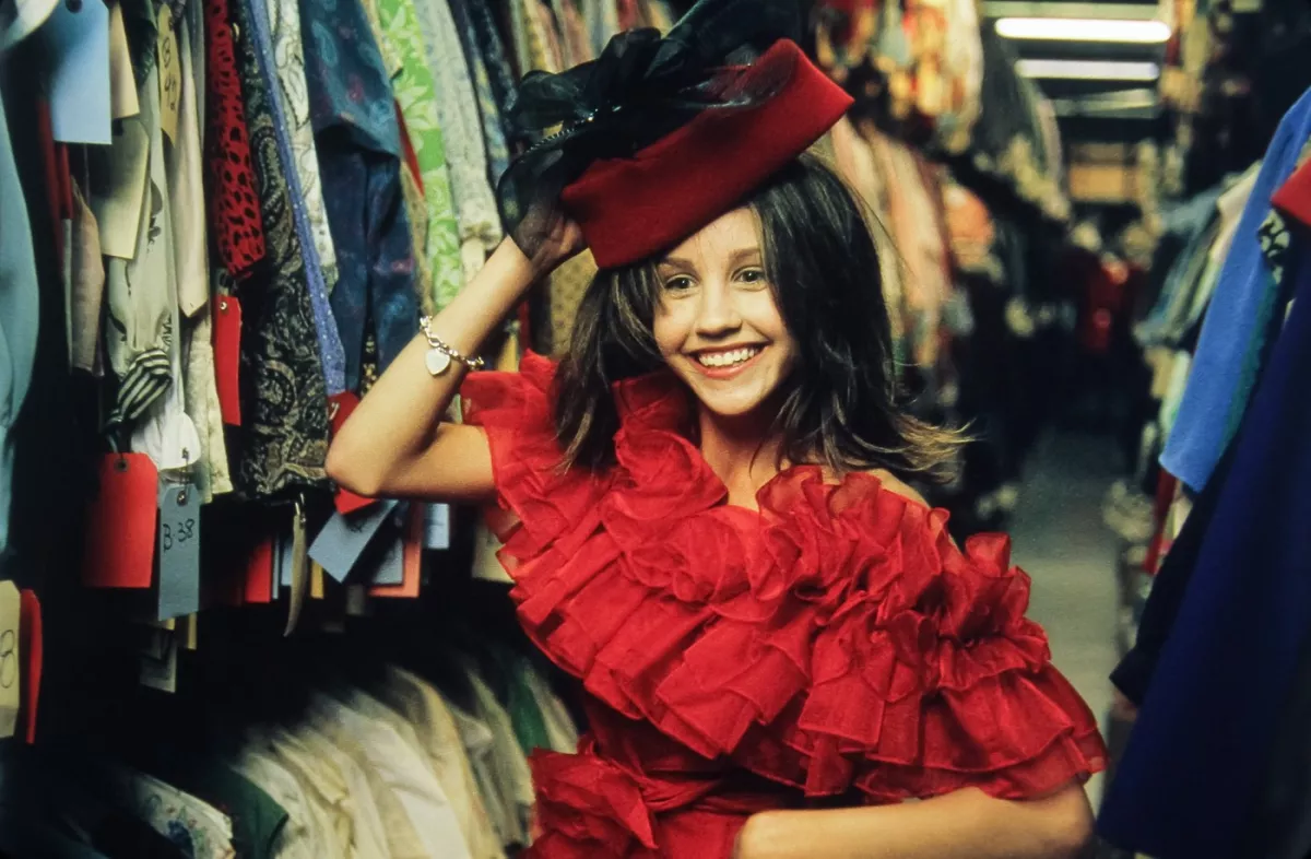 Horrorszemöldök és lenőtt haj: így tette tönkre magát mára Amanda Bynes - Fotók