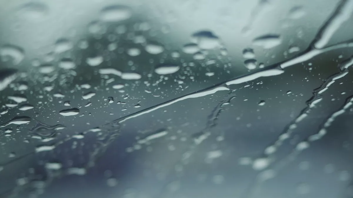 70 km/h-s szél, jég, felhőszakadás és hőség: 2 vármegyére vörös, 12-re narancs riasztás