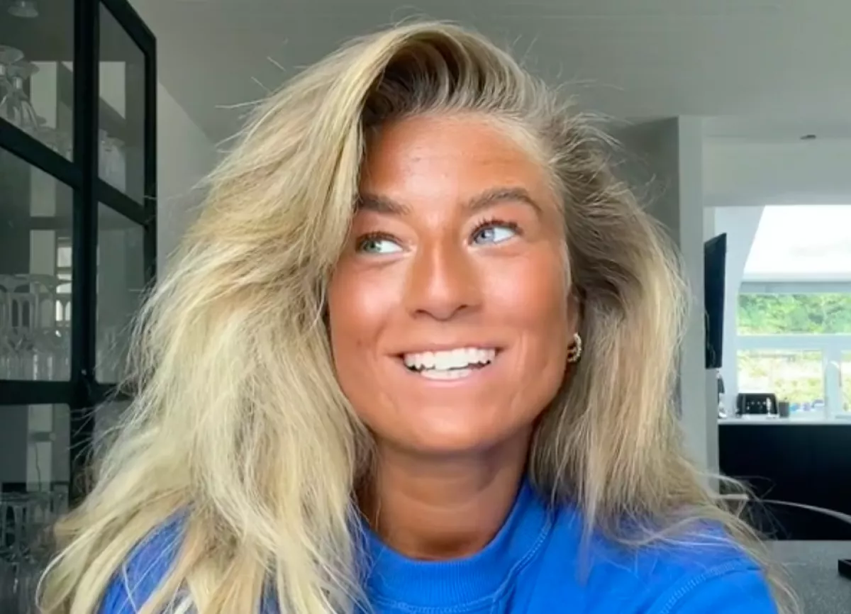 "53 évesnek jól néznél ki" - Barnasága miatt estek neki a fiatal influenszernek - Videó