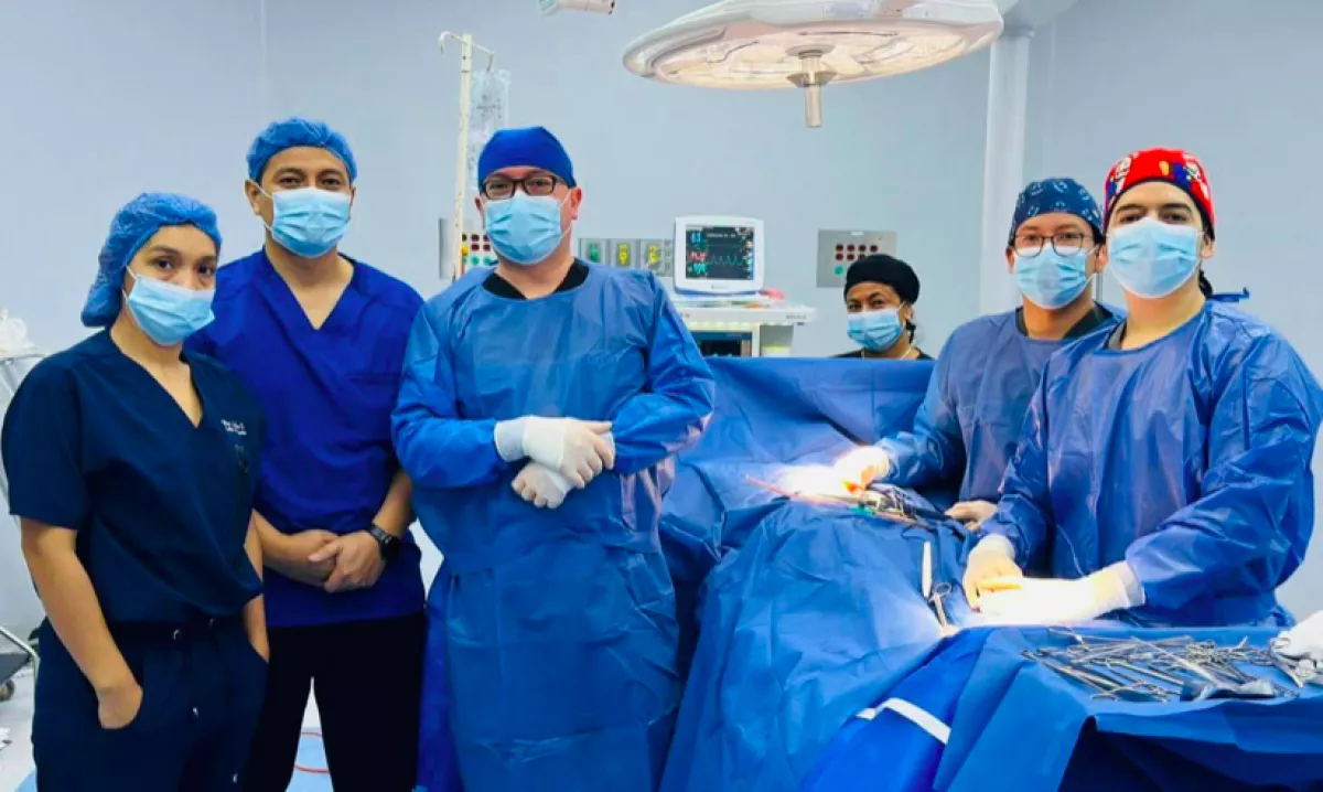 Erős hasi fájdalmai voltak a 24 éves nőnek: gusztustalan, mit találtak az orvosok a gyomrában - Fotók