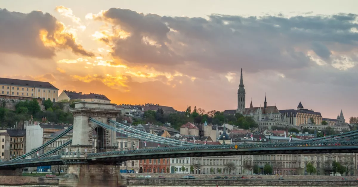 Frissítették az előrejelzést: hihetetlen, milyen idő lesz ma