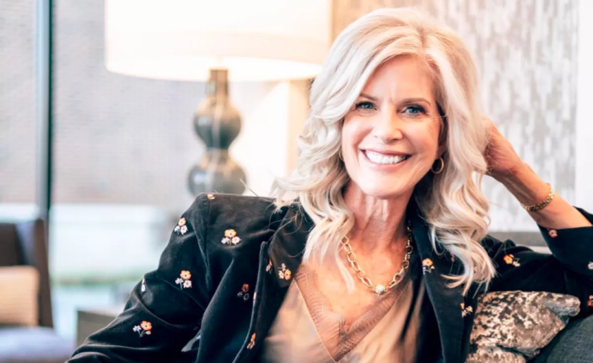 A TikTok-on mutatja meg brutális testét a nő: nem hiszed el, hány éves - Videók