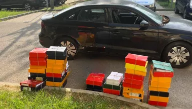 Milliárdos biznisz: 111 bűncselekményt követhetett el ez a 40 éves férfi - Fotók