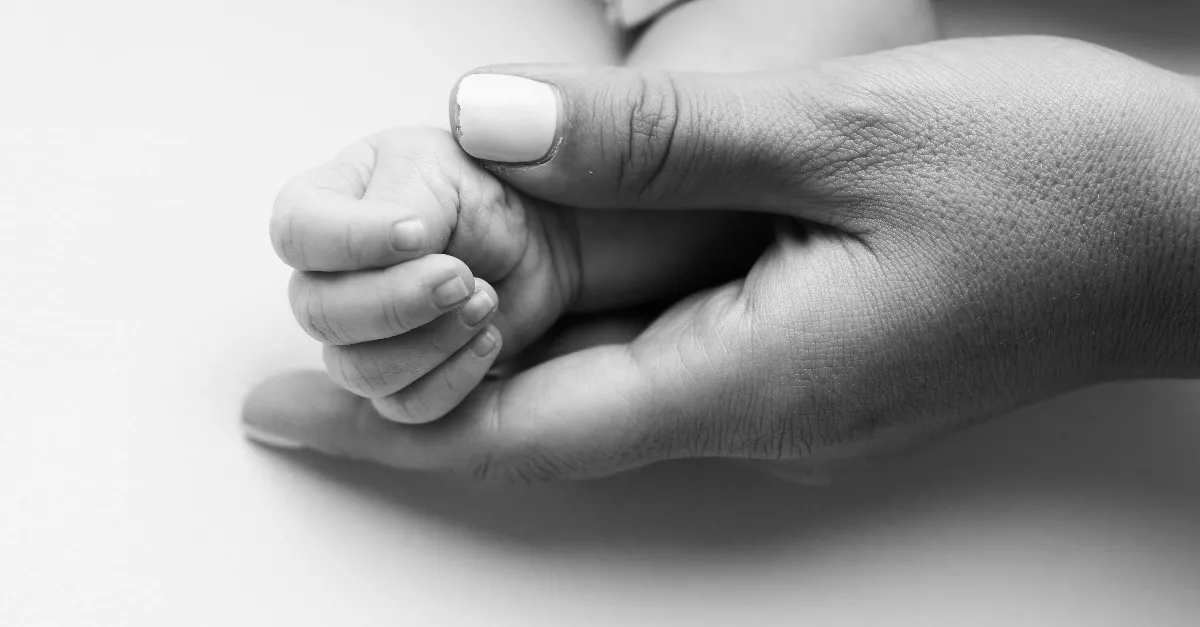 Borzasztó tragédia: szennyezett bébiétel miatt hallhatott meg egy csecsemő - Fotó