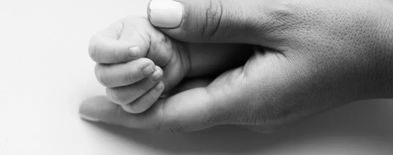 Borzasztó tragédia: szennyezett bébiétel miatt hallhatott meg egy csecsemő - Fotó