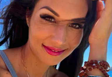 Gömbvillámot rögzített a magyar sztár biztonsági kamerája? Amikor kiért a rendőr, eltűnt - Videó