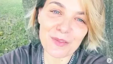 Az egész világ az ő dalára bulizott a párizsi olimpia alatt: senki nem ismeri fel ezt a 48 éves nőt - Fotó