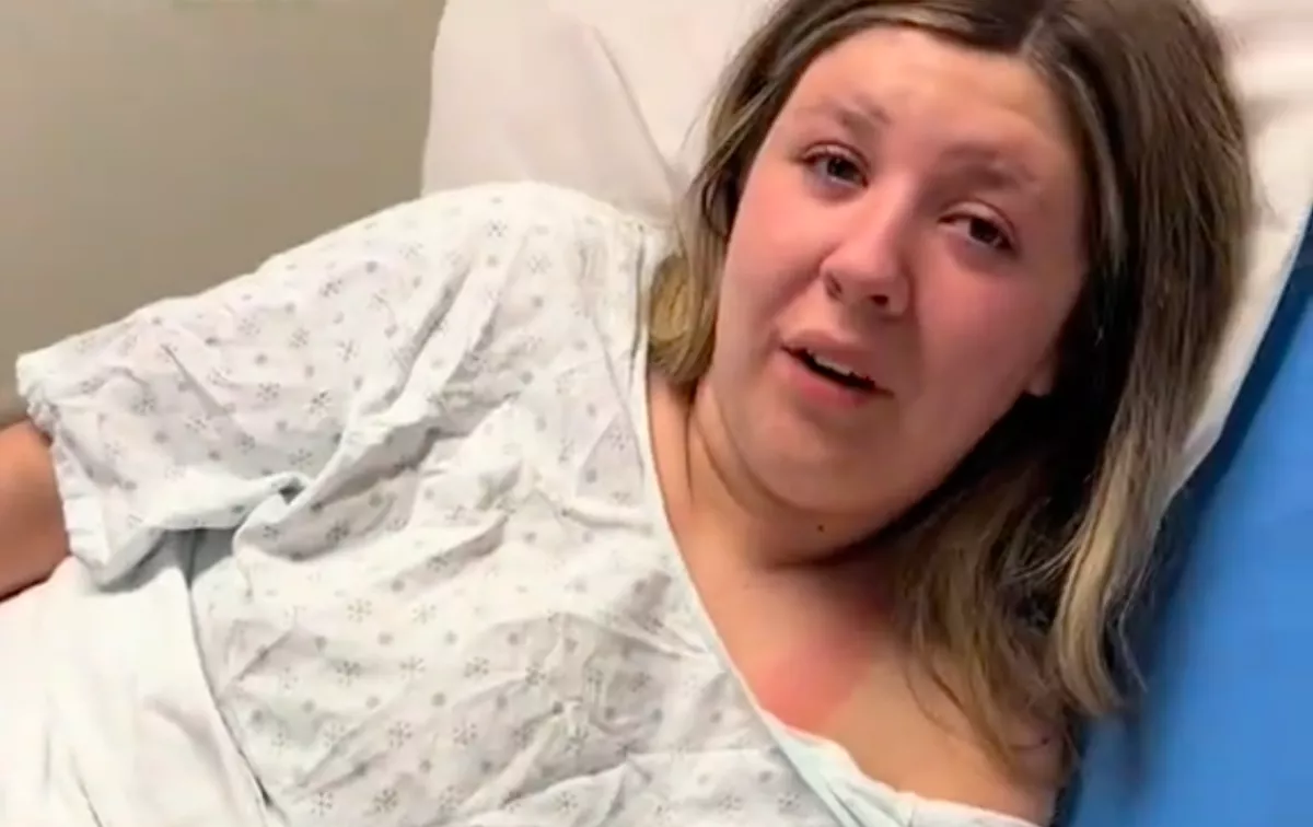Műtétje után látogatta meg Emmát az anyja: gusztustalan, ami ezután történt - Videó