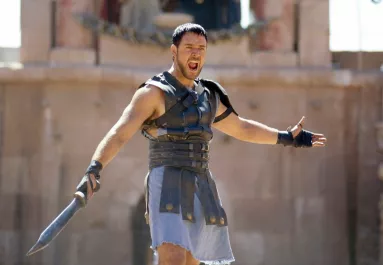 60 éves: ősz, pocakos szőrmók lett a Gladiátor sztárjából - Fotók