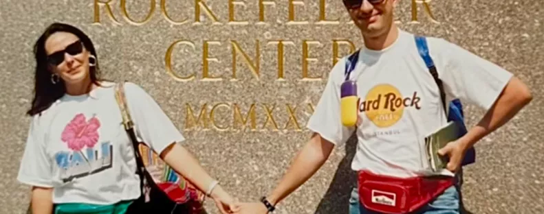 30 évvel a nászútjuk után vitte el a srác a szüleit New Yorkba: amit ott tett, letarolja a TikTok-ot - Videó