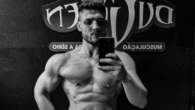 Drámai átalakulás után: 19 évesen hunyt el a népszerű testépítő - Fotók