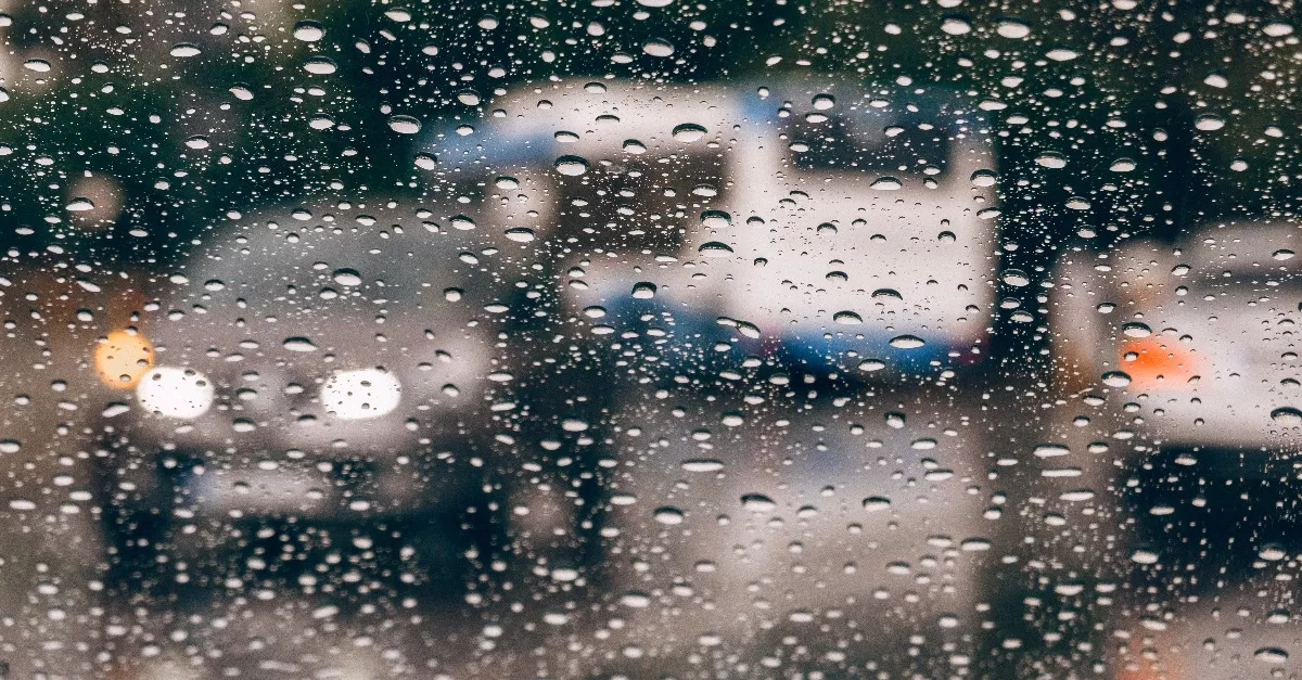 90 km/h-s szél, zivatarok, jég és hőség: narancssárga riasztás is érvényben