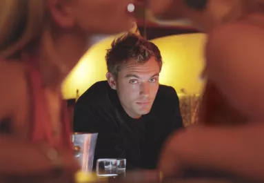 Itt a bizonyíték: apja klónja lett 27 éves korára Jude Lap fia - Fotók