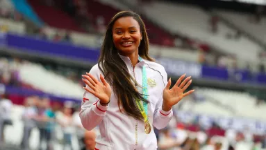 Meztelenül ment gálázni a párizsi olimpia szexi sztárja - Fotók