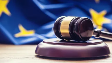 Viszlát szabadtéri dohányzás? - Ezek az Európai Unió tervei